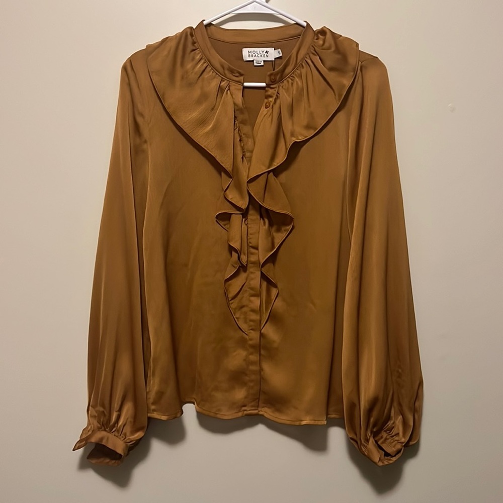 Molly bracken, woven shirt, gold, size small
